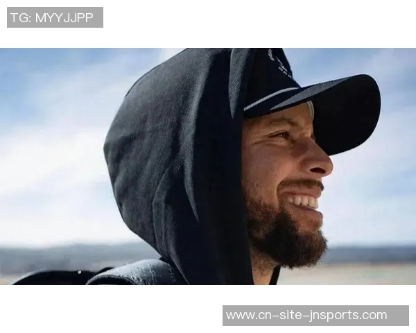 库里赛前训练穿TMac3s向麦迪致敬展现传奇球员的风范