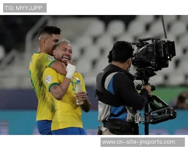 米罗狂揽15个篮板其中10个前场板助力球队翻盘正负值高达9