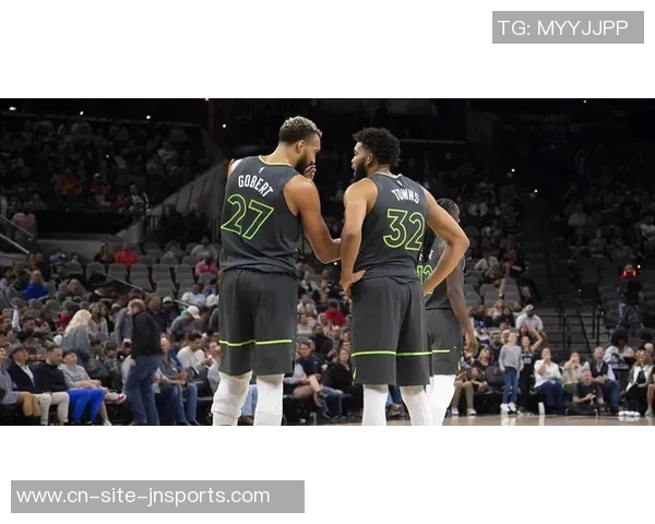 芬奇强调对戈贝尔一视同仁不会为其设定特殊比赛规则