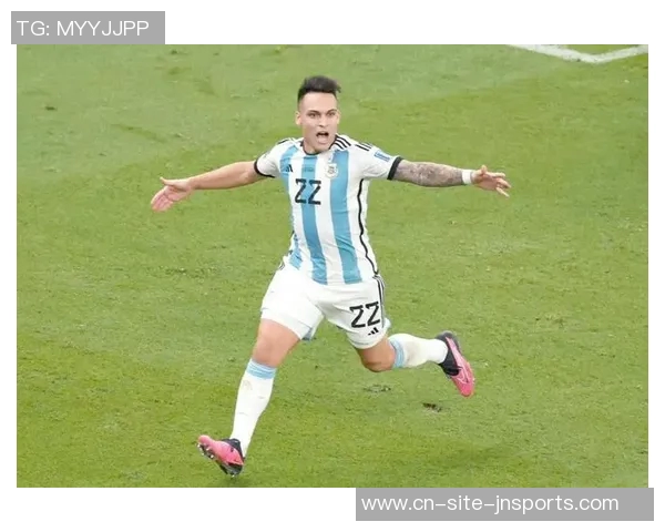 贝隆盛赞劳塔罗为顶级前锋尼科帕斯未来可期成星